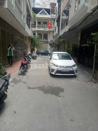 Cho thuê nhà riêng mặt ngõ ô tô Thái Hà. 44815925 Cho thuê nhà riêng mặt ngõ ô tô Thái Hà.