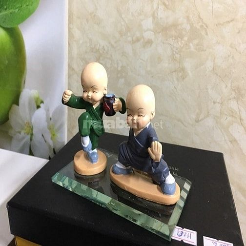 Tượng chú tiểu trang trí ô tô, xe hơi 46721413 Tượng chú tiểu trang trí ô tô, xe hơi