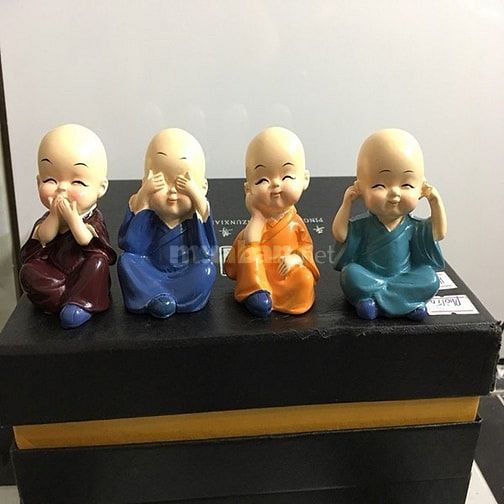 Tượng chú tiểu trang trí ô tô, xe hơi 46721413 Tượng chú tiểu trang trí ô tô, xe hơi