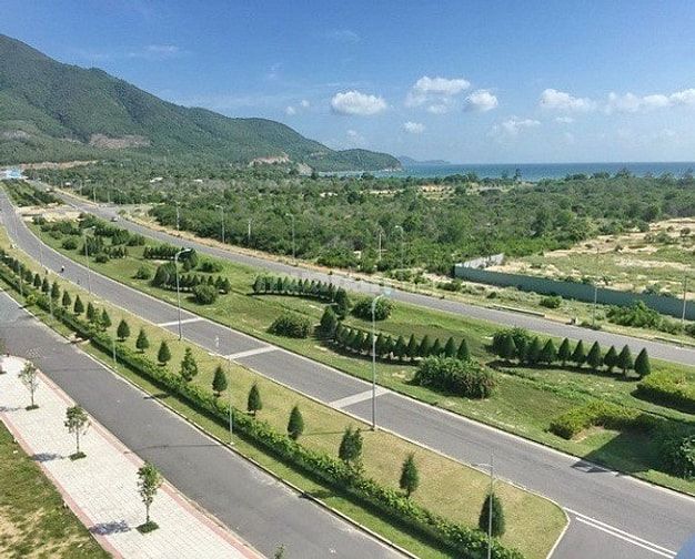 Cần sang nhượng lại nền Golden Bay giai đoạn 1, hướng Tây Nam