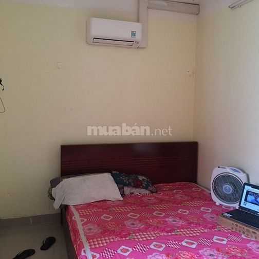 Phòng máy lạnh - gần dh tôn đức thắng 1km