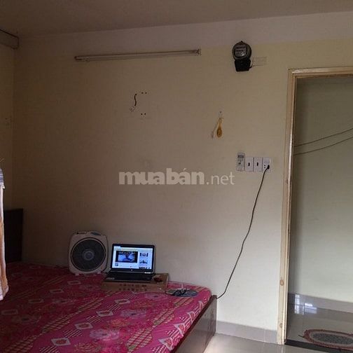 Phòng máy lạnh - gần dh tôn đức thắng 1km