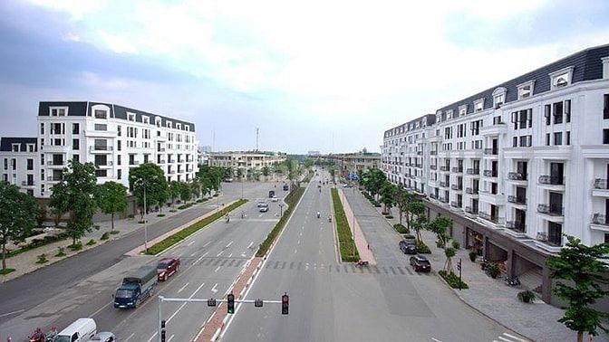 Cần bán gấp nhà 240m2 xây 3 tầng mặt phố Lê Trọng Tấn, vị trí cực đẹp. 47301230 Cần bán gấp nhà 240m2 xây 3 tầng mặt phố Lê Trọng Tấn, vị trí cực đẹp.