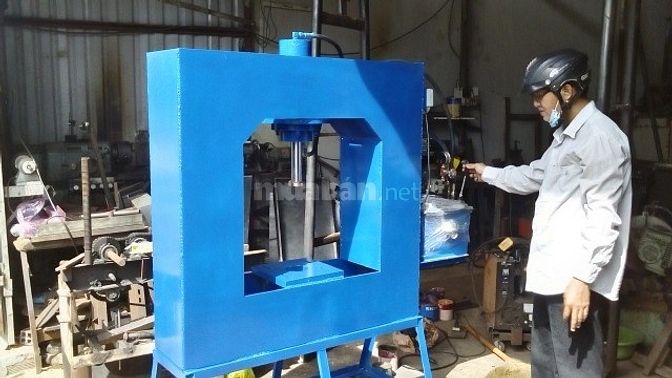 Máy Ép Thủy Lực chữ H 15 tấn -Hitech15TH46 47873035 Máy Ép Thủy Lực chữ H 15 tấn -Hitech15TH46
