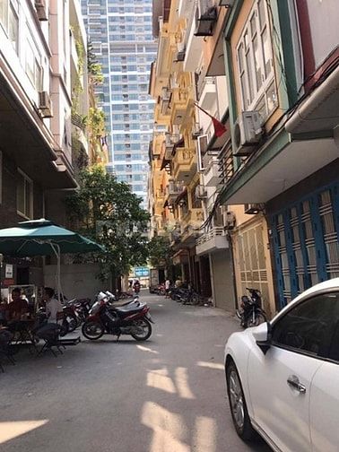 Bán nhà đẹp ngõ 16 Phan Văn Trường, Cầu Giấy, 5 tầng 40m, ô tô tránh. 48631765 Bán nhà đẹp ngõ 16 Phan Văn Trường, Cầu Giấy, 5 tầng 40m, ô tô tránh.