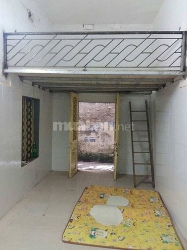 Văn Cao-Ba Đình. Cho thuê nhà riêng 2 tầng, điện nước rẻ 4,5 triệu. 48807284 Văn Cao-Ba Đình. Cho thuê nhà riêng 2 tầng, điện nước rẻ 4,5 triệu.