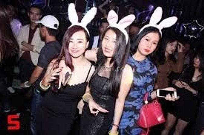 Karaoke-cafe- massage Hoàng tuyển phục vụ nam/nữ 48859716 Karaoke-cafe- massage Hoàng tuyển phục vụ nam/nữ
