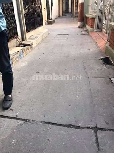 Bán nhà Lạc Long Quân, 2.9 tỷ, 45m2, 4 tầng, cách ô tô 30m, hướng Đông 49092724 Bán nhà Lạc Long Quân, 2.9 tỷ, 45m2, 4 tầng, cách ô tô 30m, hướng Đông