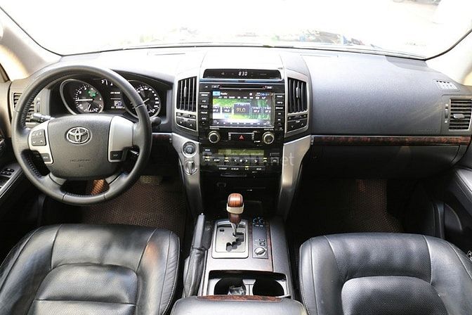 Bán xe Toyota Land Cruiser 4.6 VX sản xuất 2013 đăng ký biển Hà Nội 49173404 Bán xe Toyota Land Cruiser 4.6 VX sản xuất 2013 đăng ký biển Hà Nội