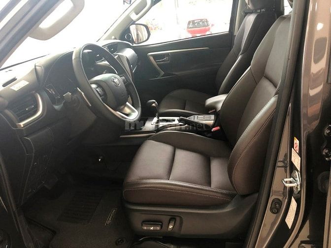 Bán xe Toyota Fortuner 2.4 máy dầu số tự động màu xám lông chuột 49175042 Bán xe Toyota Fortuner 2.4 máy dầu số tự động màu xám lông chuột