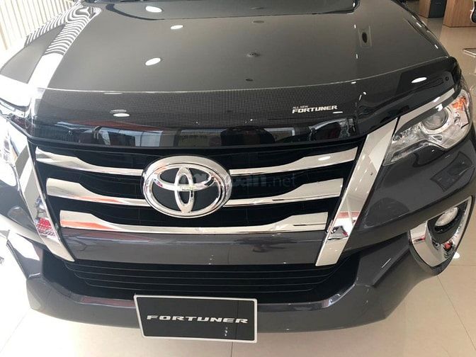 Bán xe Toyota Fortuner 2.4 máy dầu số tự động màu xám lông chuột 49175042 Bán xe Toyota Fortuner 2.4 máy dầu số tự động màu xám lông chuột
