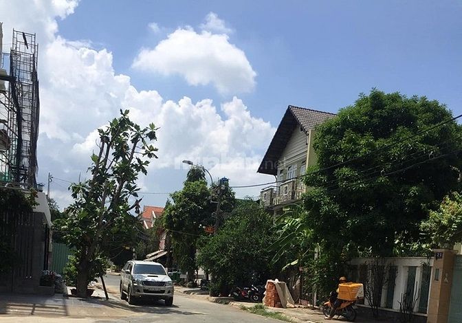 Bán biệt thự 10 đường 24B khu Tên Lửa, 11 x 20m, 3.5 tấm. Giá 32 tỷ 55693900 Bán biệt thự 10 đường 24B khu Tên Lửa, 11 x 20m, 3.5 tấm. Giá 32 tỷ