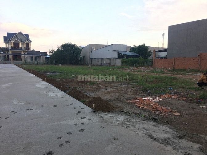 Nhượng lại lộ đất đẹp giá re pháp lý ok 55832221 Nhượng lại lộ đất đẹp giá re pháp lý ok