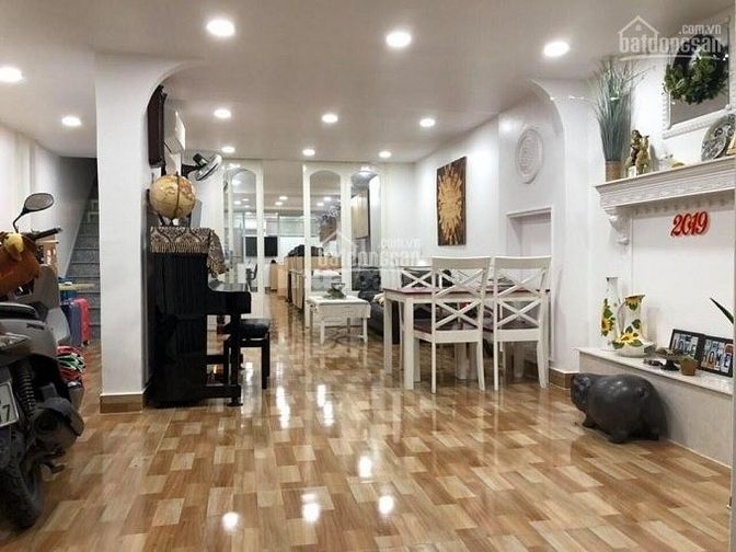Cho Thuê Nhà Mặt Tiền Quốc Hương, Thảo Điền, Q2, DT: 900m2. Gía 200Tr/ 55956329 Cho Thuê Nhà Mặt Tiền Quốc Hương, Thảo Điền, Q2, DT: 900m2. Gía 200Tr/