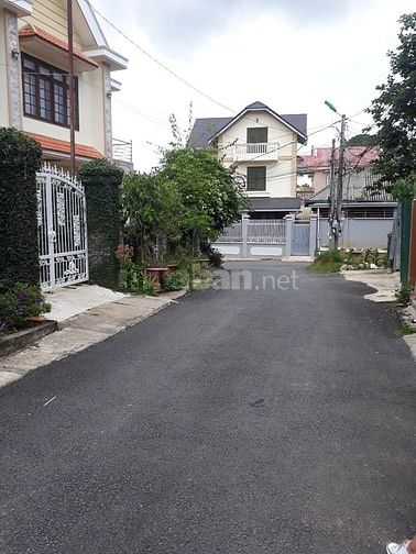 Cần bán nhà KQH Nguyễn Hoàng.phường 7 .Đà Lạt 56099392 Cần bán nhà KQH Nguyễn Hoàng.phường 7 .Đà Lạt