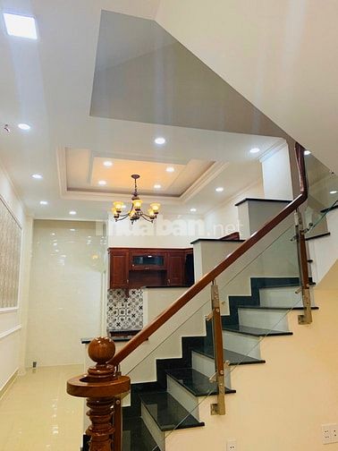 Chính Chủ Bán Nhà 1 Trệt 3 Lầu,SHR, MT 10m, D9S10 ,Hiệp Bình Chánh, TĐ