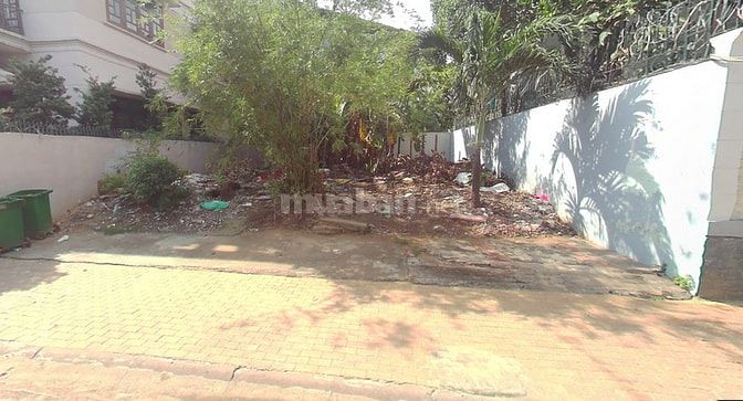 Thanh lý lô MT Phan Phú Tiên ,Q5 - 80m2 - 1 tỷ 780- SHR-XDTD 56396629 Thanh lý lô MT Phan Phú Tiên ,Q5 - 80m2 - 1 tỷ 780- SHR-XDTD