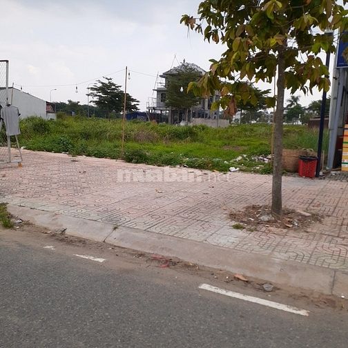 Chính chủ kẹt tiền bán lô đất 100m2,kdc Tân Đức,giá bán 900tr 56470804 Chính chủ kẹt tiền bán lô đất 100m2,kdc Tân Đức,giá bán 900tr