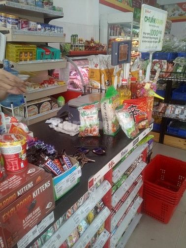 Tuyển nhân viên nam nữ bán hàng mỹ phẩm. 51583074 Tuyển nhân viên nam nữ bán hàng mỹ phẩm.