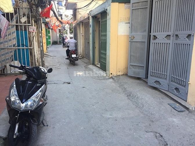 Nhà riêng ngõ vạn kiếp trần hưng đạo  50m2x4 tầng, giá 18tr