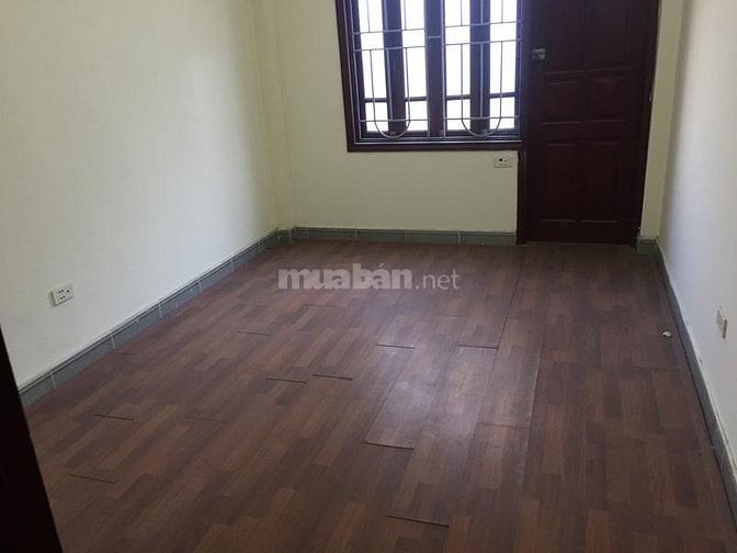 Nhà riêng ngõ vạn kiếp trần hưng đạo  50m2x4 tầng, giá 18tr