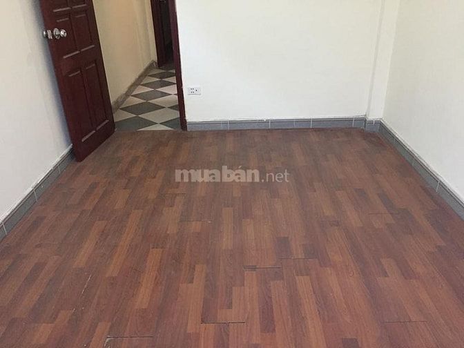 Nhà riêng ngõ vạn kiếp trần hưng đạo  50m2x4 tầng, giá 18tr