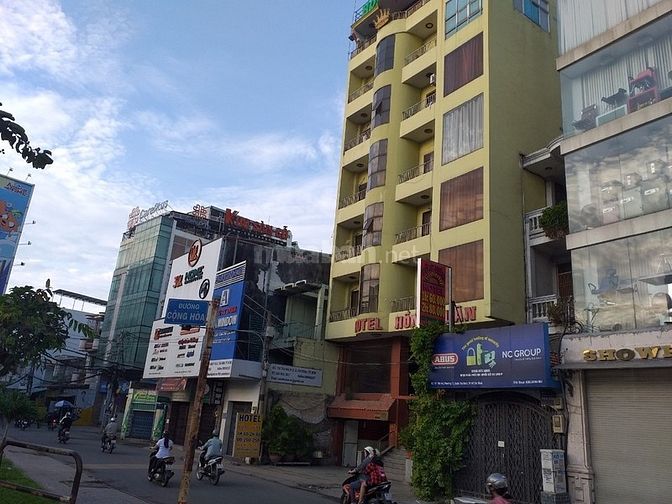 Bán nhà 2 MT đường Võ Văn Kiệt, Quận 1. Có CÔNg VIÊN trước nhà. 56666690 Bán nhà 2 MT đường Võ Văn Kiệt, Quận 1. Có CÔNg VIÊN trước nhà.