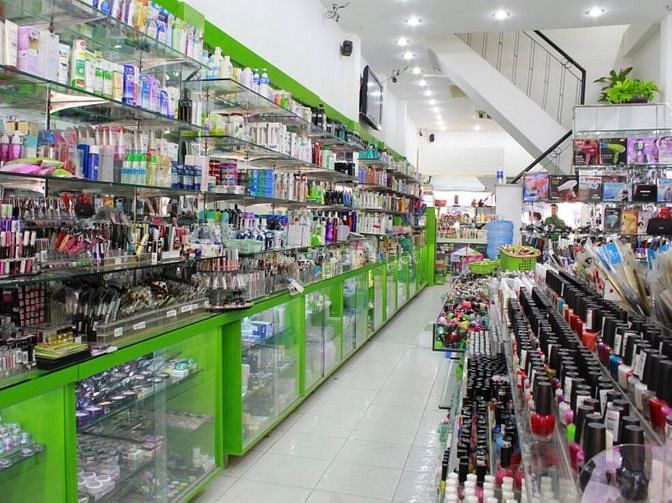 Tuyển nv bán hàng hoá mỹ phẩm tại cửa hàng 56894111 Tuyển nv bán hàng hoá mỹ phẩm tại cửa hàng