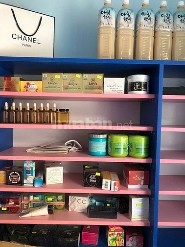 Cần tuyển nhân viên phụ bán hàng mỹ phẫm dịp tết cuối năm. 56881643 Cần tuyển nhân viên phụ bán hàng mỹ phẫm dịp tết cuối năm.