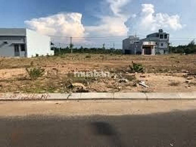 Bán miếng đất sát quốc lộ 14 gần ủy ban thị trấn Chơn Thành 300m2 465 56911886 Bán miếng đất sát quốc lộ 14 gần ủy ban thị trấn Chơn Thành 300m2 465