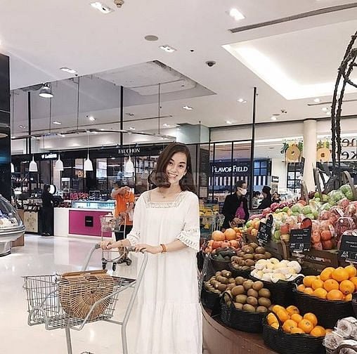 Cửa hàng tiện lợi cần tuyển ( Nhân viên bán hàng ) tại chổ, Trên 18t. 57178068 Cửa hàng tiện lợi cần tuyển ( Nhân viên bán hàng ) tại chổ, Trên 18t.