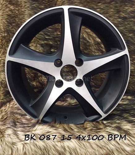 La zang mâm vành đúc 15 inch Hyundai Accent 57309409 La zang mâm vành đúc 15 inch Hyundai Accent