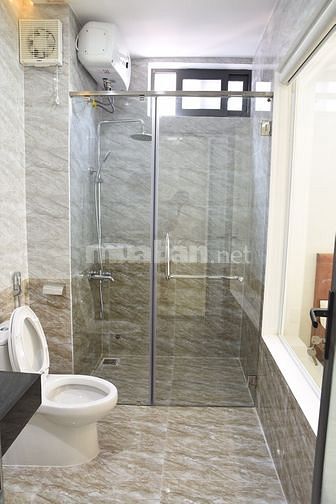 Bán gấp nhà 5 tầng 2MT, đang cho thuê 50tr/ tháng