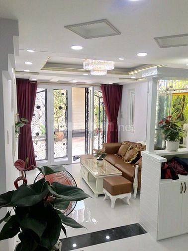 Gia đình đang cần 2 người giúp việc làm ở gần nhau 57667003 Gia đình đang cần 2 người giúp việc làm ở gần nhau