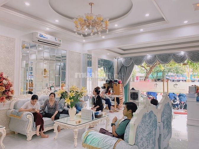 Spa cần tuyển lễ tân tư vấn ngoại hình dễ nhìn 57677046 Spa cần tuyển lễ tân tư vấn ngoại hình dễ nhìn