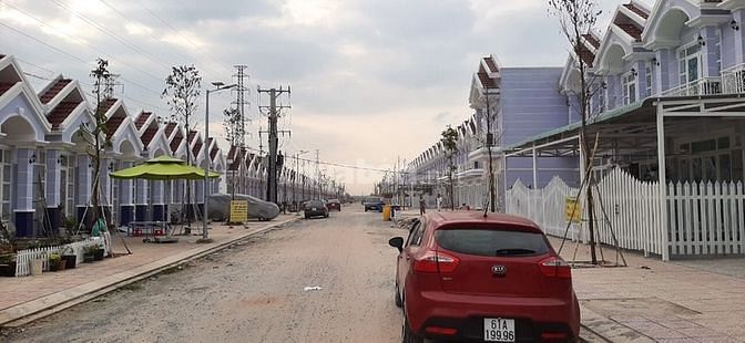 Cần bán gấp nhà ở khu đô thị Thịnh Gia 57758040 Cần bán gấp nhà ở khu đô thị Thịnh Gia