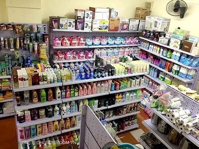 Cần 4 nam nữ bán hàng tại chi nhánh 56135954 Cần 4 nam nữ bán hàng tại chi nhánh