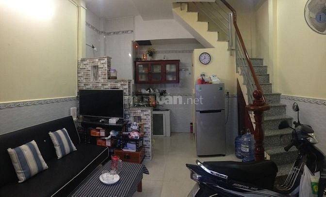 Cần bán gấp nhà đẹp 1 lầu sát mặt tiền đường Tôn Đản 57913721 Cần bán gấp nhà đẹp 1 lầu sát mặt tiền đường Tôn Đản