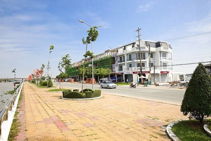 Kiếm đâu ra 1 TỶ ở ngay Trung Tâm Thành PHố, sát UBND DT:81-120M2 57932807 Kiếm đâu ra 1 TỶ ở ngay Trung Tâm Thành PHố, sát UBND DT:81-120M2