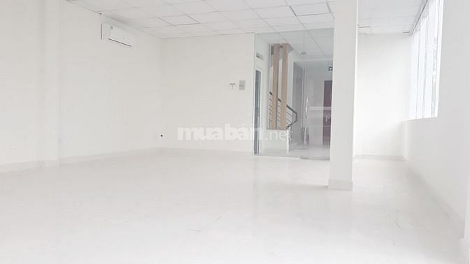 Cho thuê mặt bằng quận 1, 25m2, gần mặt tiền chỉ 5,5tr. 57948701 Cho thuê mặt bằng quận 1, 25m2, gần mặt tiền chỉ 5,5tr.