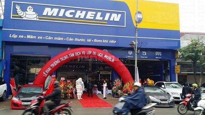 Cho thuê bãi để xe mặt phố Nguyễn Khánh Toàn, Cầu Giấy, 600m2, MT 12m 49489177 Cho thuê bãi để xe mặt phố Nguyễn Khánh Toàn, Cầu Giấy, 600m2, MT 12m