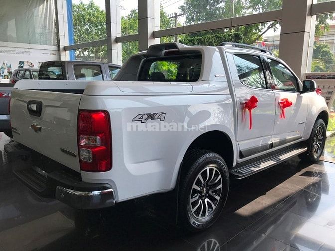 Colorado Highcountry trả trước 72 triệu nhận xe. Khuyến mãi 80triệu 49637474 Colorado Highcountry trả trước 72 triệu nhận xe. Khuyến mãi 80triệu