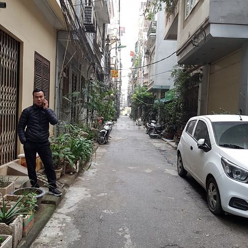 Bán nhà đường Trần Quốc Hoàn, phân lô, ô tô, kd, vp, 40m, 5.75 tỷ. 49684568 Bán nhà đường Trần Quốc Hoàn, phân lô, ô tô, kd, vp, 40m, 5.75 tỷ.