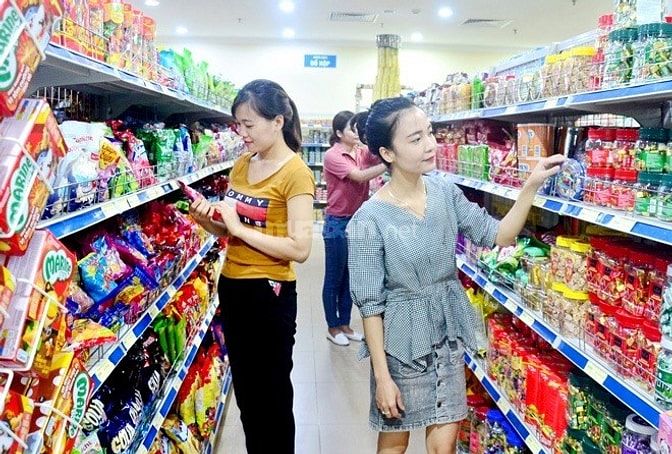 Tuyển Nam/nữ làm trong Cửa Hàng , ( Ưu Tiên Sinh Viên,Nội Trợ ) 49808010 Tuyển Nam/nữ làm trong Cửa Hàng , ( Ưu Tiên Sinh Viên,Nội Trợ )