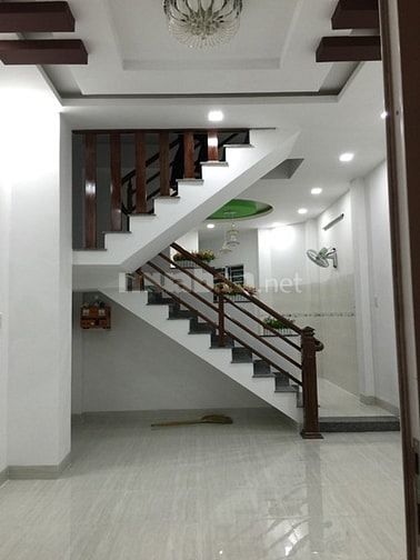 Cần bán nhà 4 tầng đường Lý Thánh Tôn vị trí trung tâm thành phố. 50211877 Cần bán nhà 4 tầng đường Lý Thánh Tôn vị trí trung tâm thành phố.