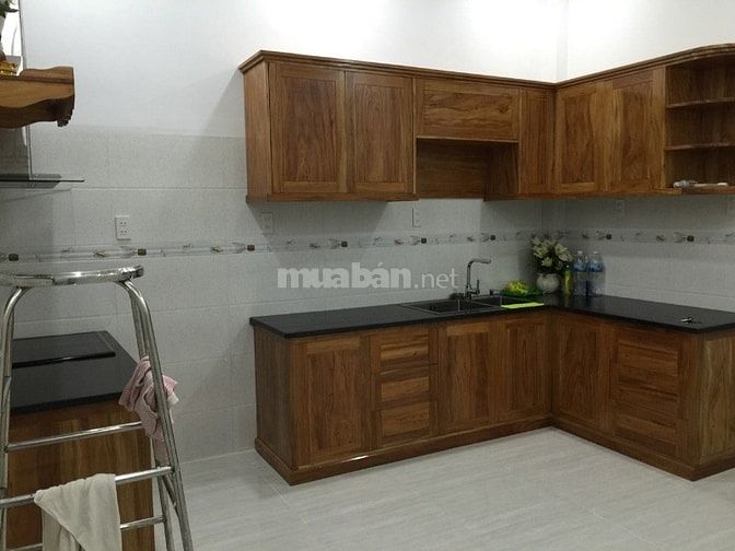 Cần bán nhà 4 tầng đường Lý Thánh Tôn vị trí trung tâm thành phố. 50211877 Cần bán nhà 4 tầng đường Lý Thánh Tôn vị trí trung tâm thành phố.