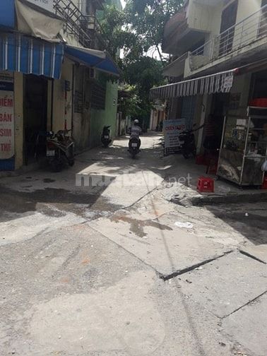 Nhà cấp 4 ở phía trước và bán dãy phòng trọ cao cấp ở phía sau 50586134 Nhà cấp 4 ở phía trước và bán dãy phòng trọ cao cấp ở phía sau