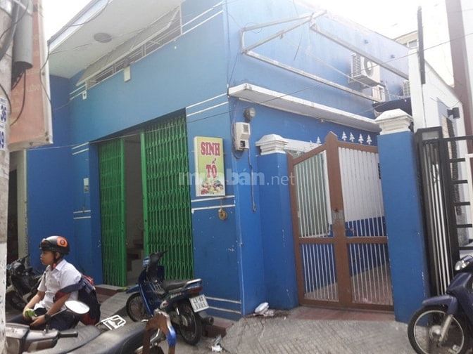 Nhà cấp 4 ở phía trước và bán dãy phòng trọ cao cấp ở phía sau 50586134 Nhà cấp 4 ở phía trước và bán dãy phòng trọ cao cấp ở phía sau