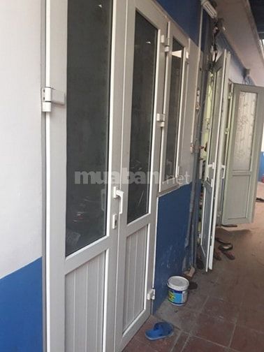 Nhà cấp 4 ở phía trước và bán dãy phòng trọ cao cấp ở phía sau 50586134 Nhà cấp 4 ở phía trước và bán dãy phòng trọ cao cấp ở phía sau