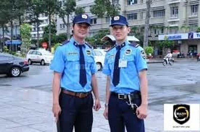 10 Nam nữ nhân viên trực khu đô thị, siêu thị, nhà máy 50974216 10 Nam nữ nhân viên trực khu đô thị, siêu thị, nhà máy